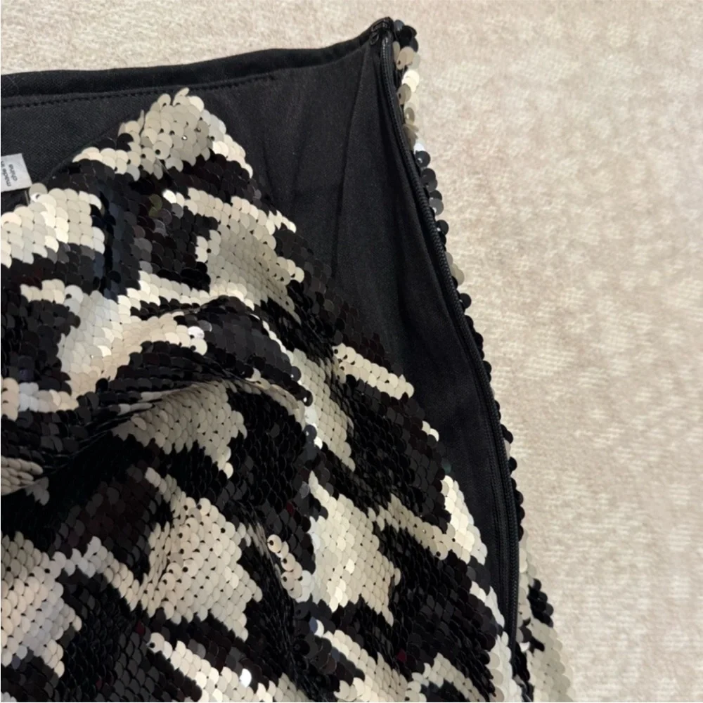 NWT ASTR The Label Darby Sequin Houndstooth Mini Skirt